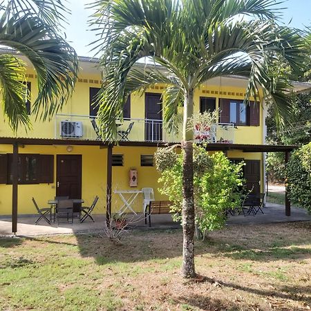 Au Petit Canal Fleuri Camp de Remire Ngoại thất bức ảnh